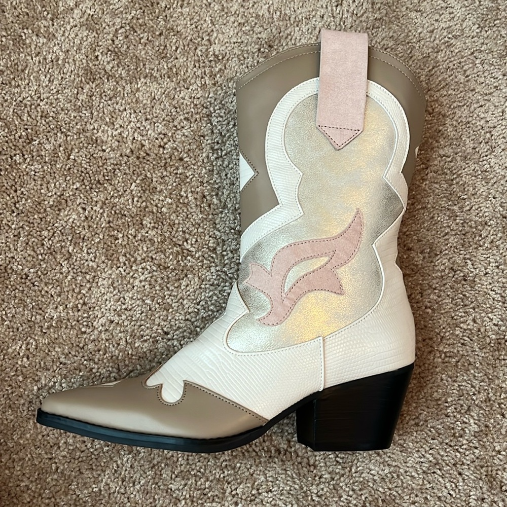 NWOT ShuShop Zizi Western Boots - Picture 3 of 13